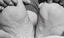 barefoot amateur fetish tease turns into steamy foot play