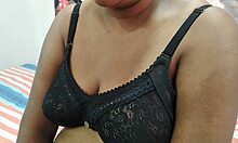 Huge Ass Stepmom Boobs Begs Play Now!