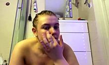 Double dildo penetration makes jucielussie squirt hard on cam