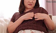 😍 whoa, classy bride fingers pussy on cam first time!! Climax hits hard 😩