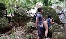 Primera Parte: Compañero Me Folla Doggystyle Deepthroat Blowjob en Bosque Público Latina Pareja Alexachris20 Big Ass Cumshot