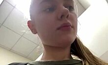 whoa this chick squirts extreme in public gym!! 💦🏋️