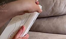 milf pussy quivers in 10-minute vibrator orgasm contest