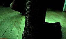 WHAT A TERRIBLE FAT ASS KARINA SHAKES ON CAM!