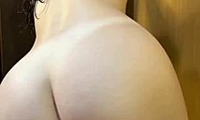 Fresh out the shower, this amateur college girl's big ass ready for doggystyle? 💦🍑