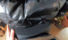 milfycalla, cum loads drenching your black jacket and leather leggings?!