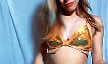 bonneyuwu cosplays leia from star wars looking super cute and sexy