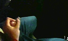 mamei punheto no cinema ate gozar... levei rola gozada buceta