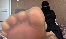 Does Turkish Khalifa cum wet?