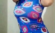 whoa, my huge natural tits and big ass bounce while i twerk sexy for my boyfriend on cam 😍🍑