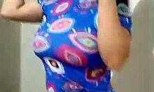 whoa, my huge natural tits and big ass bounce while i twerk sexy for my boyfriend on cam 😍🍑