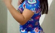 whoa, my huge natural tits and big ass bounce while i twerk sexy for my boyfriend on cam 😍🍑