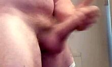 came home drunk n horny, stroking this big british cock now 🍆💦😈