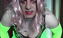 come fill my sissy piss tube so i swallow every drop