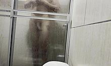 me spying in bathroom while i masturbate with cousins panties 😏🔥💦