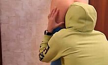 whoa check this athletic ponytail babe in leggings gettin fucked on roller skates 🛼💦