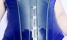 colombian latina stepmom cameltoe flashes giant pussy ass double penetration toys