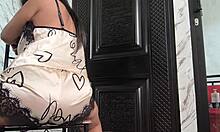 Princess Pussy Huge Lips Dance Perreo Rhythm!