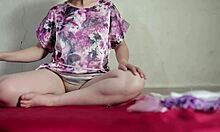 indo viral babe sorts clothes forgetting no panties oiled ass tease