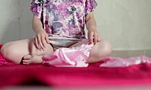indo viral babe sorts clothes forgetting no panties oiled ass tease