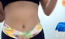 Sexy Beautiful Teen Girl Dances with Twork Moves in Hot Performance