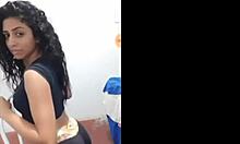 Sexy Beautiful Teen Girl Dances with Twork Moves in Hot Performance