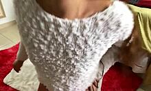 Quer Punheta Guiada? Sugar Baby Fofa com Buceta Rosa Liga pro Velho!