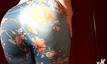 Babe walks topless in leggings farting everywhere, so kinky!