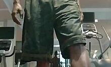 damn this 21-25yo homemade workout beauty is too cute!
