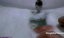 ever seen an indian housewife shower so steamy?