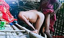 Bhabhi sneaks outdoor doggystyle bangladeshi fuck with boyfriend, kissing to orgasm by localsex31