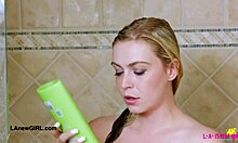 whoa that radiant blonde teen's shower glow is 🔥✨
