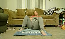 daddyslilsquirt anastaisa fingers clit till she squirts hard