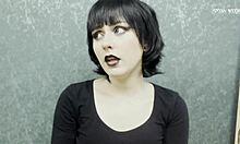 i'm horny goth mavis dracula cosplay seducing you to fuck my pink pussy cum on feet! 🧛‍♀️💦👣