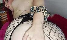 mi novia caliente me espera en el gym con ganas de anal toy play