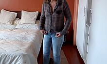 Stepmom flaunts big ass sans panties in jeans