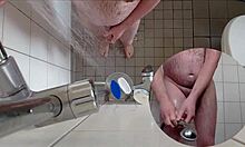 Geiles Pissen In Der Dusche Mit Sexy German Toes Fetish