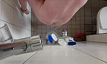 Geiles Pissen In Der Dusche Mit Sexy German Toes Fetish