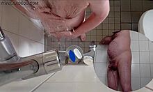 Geiles Pissen In Der Dusche Mit Sexy German Toes Fetish