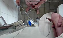 Geiles Pissen In Der Dusche Mit Sexy German Toes Fetish