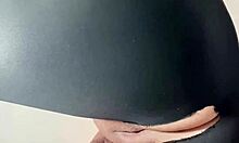 esposa puta en leggings se masturba dripping wet para el jefe del cornudo... adicta al cuckold swinger