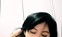 Sobrinha de 18 shares bed sneaks blowjob on uncle while wife away door closed surprised by cumshot