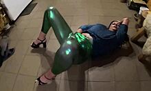 Shiny Leggings Cameltoe Dance Leads To Deepthroat