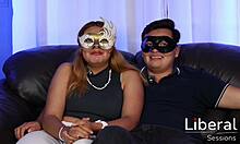 novia es convencida por su novio a grabar