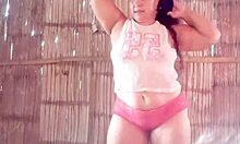 hermosa madura latina shakes her big ass in lingerie while dancing