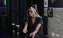 ela explains her porn start creates fanfic and does dp