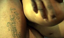 jeune femme camerounaise aux grosses fesses se fait prendre en levrette