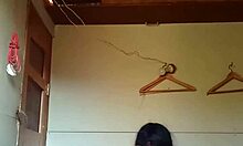 Madura Cabalgando Duro En La Habitacion