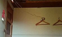 Madura Cabalgando Duro En La Habitacion