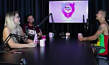 morena gostosa e loira safada ficam peladas depois de contar as experiencias na mansao so com mulheres caroleta roots sheer red